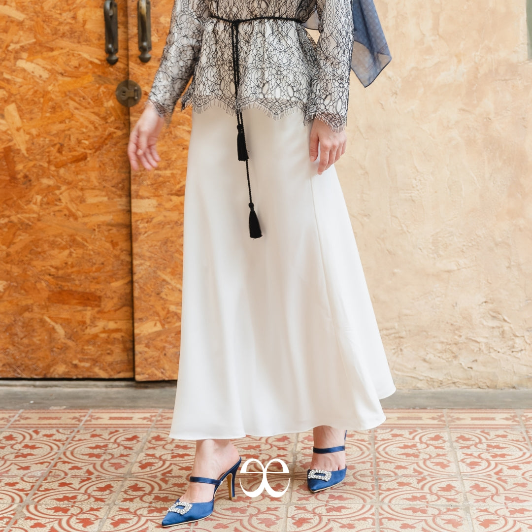 Evara Mermaid Silk Skirt - Papyrus Bloom Series