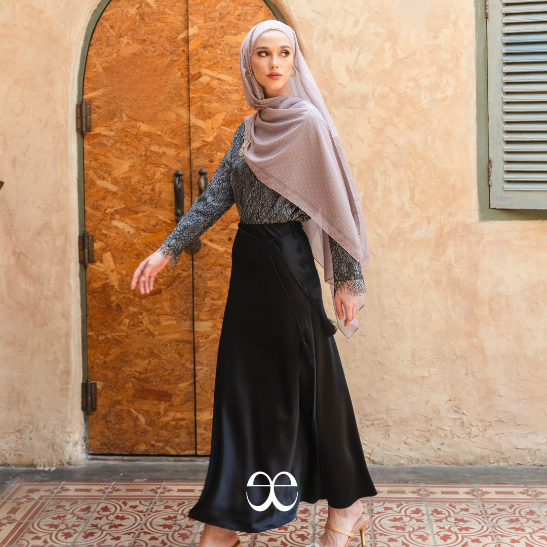 Evara Mermaid Silk Skirt - Papyrus Bloom Series