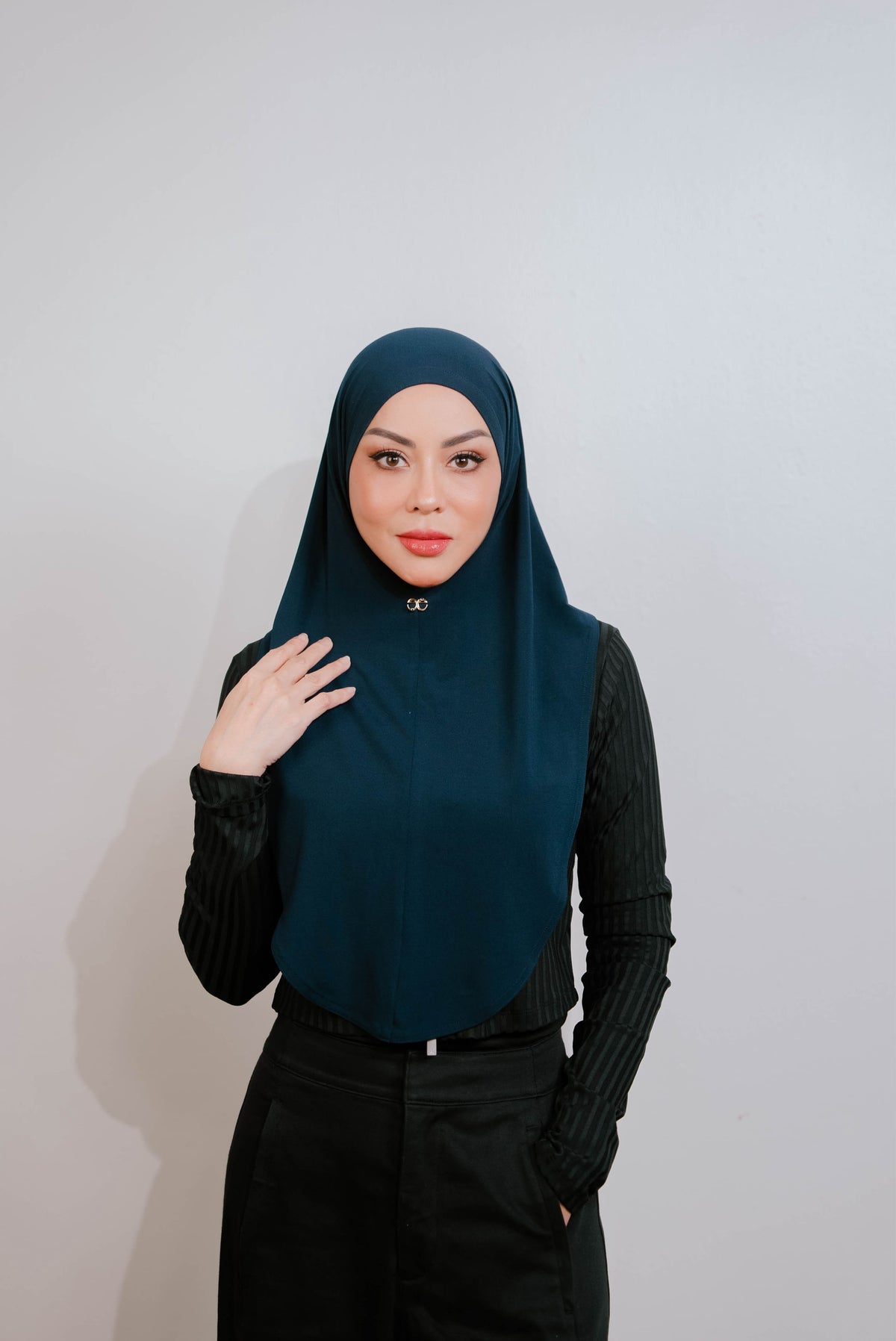 ELLAYA Hijab Sport Wear Instant FlexLong Jersey Series