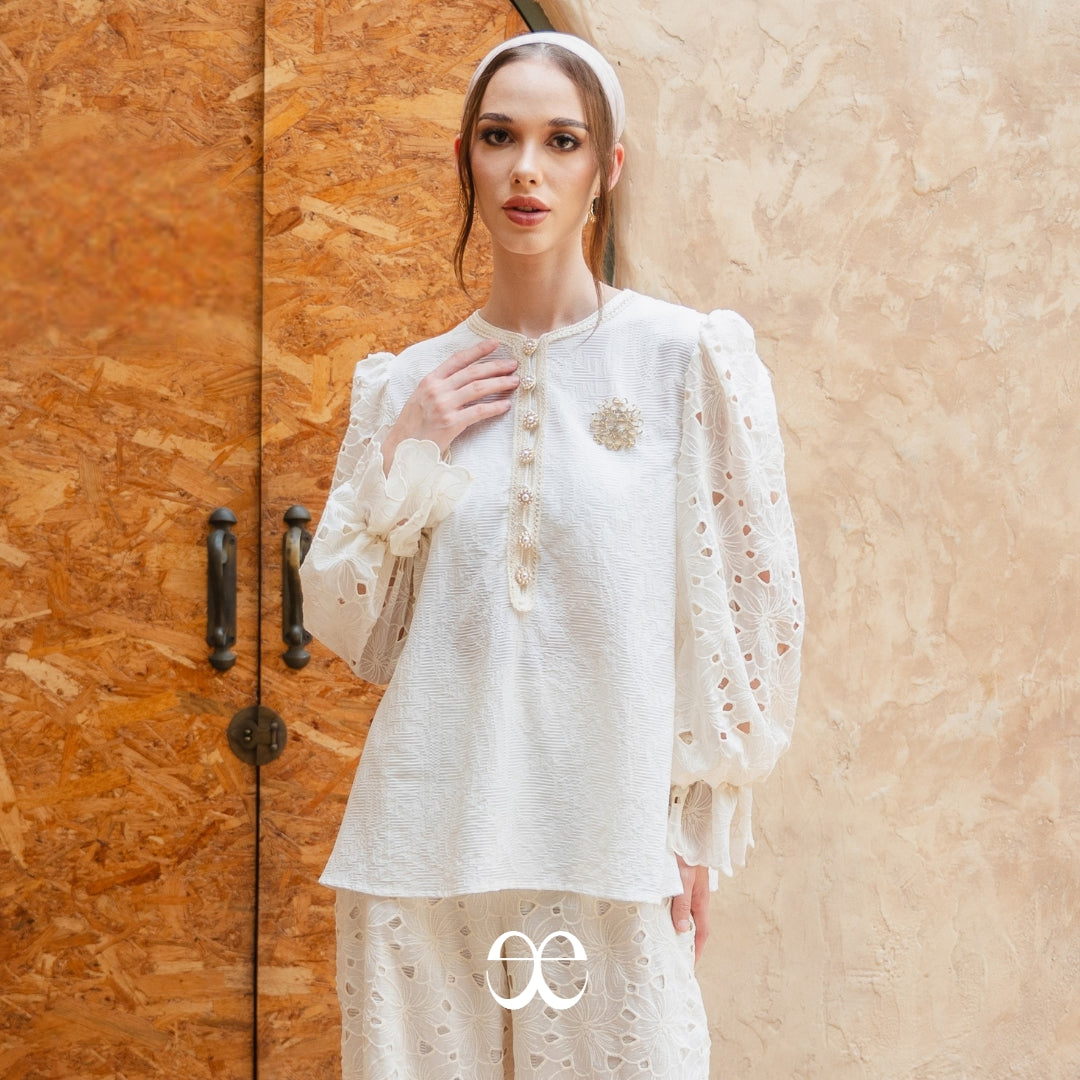 Mirea Lace Blouse - Papyrus Bloom Series