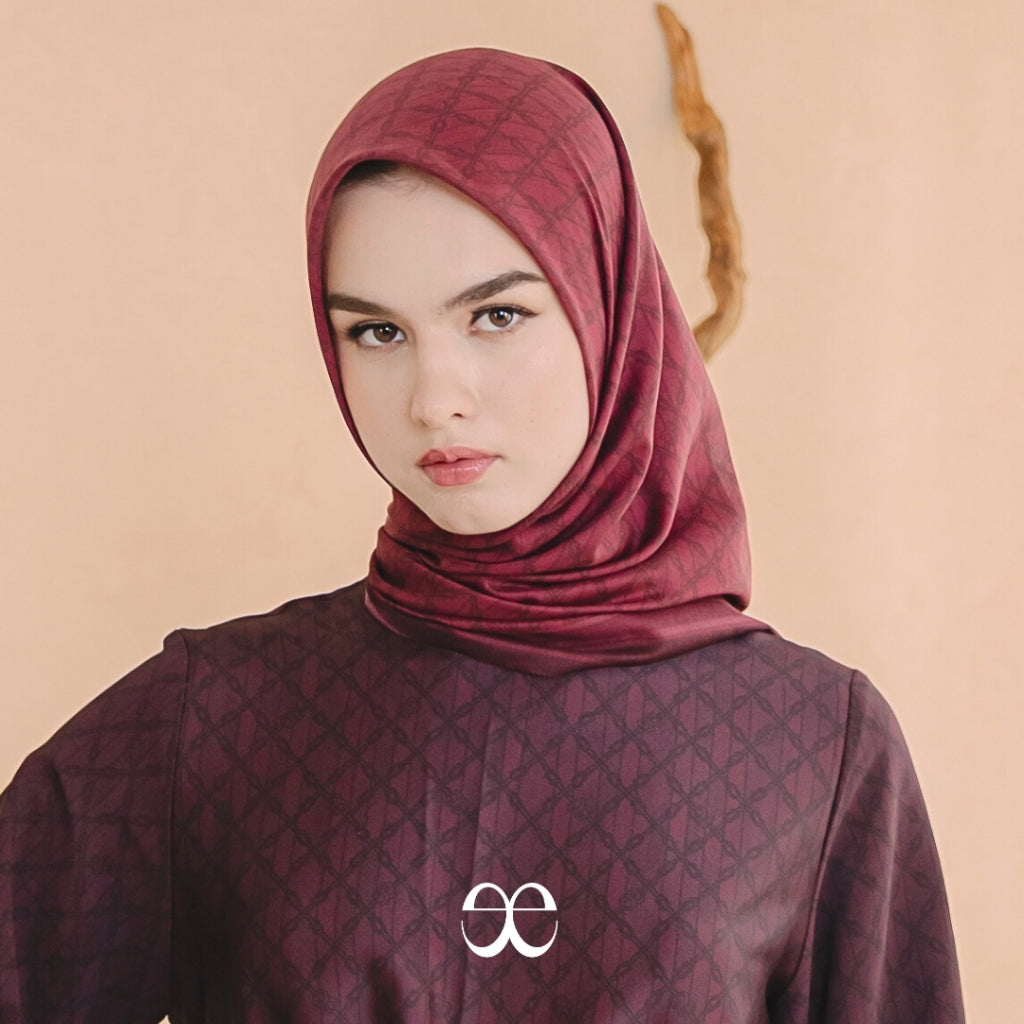 Serenia Scarve Square - Serenia Garden Series